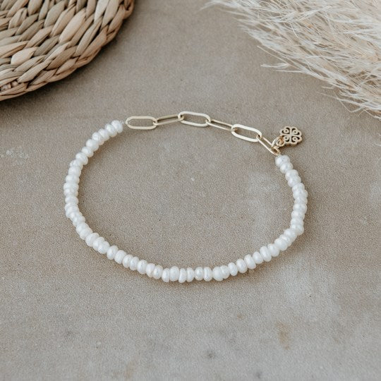 Alyssa Bracelet - White Pearl